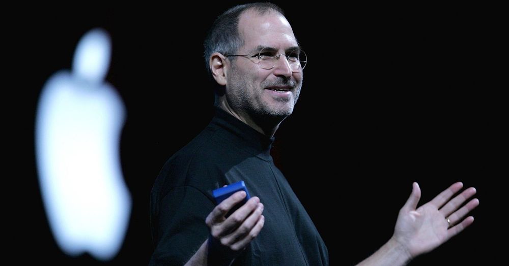 Steve Jobs “thao túng” người khác như thế nào?